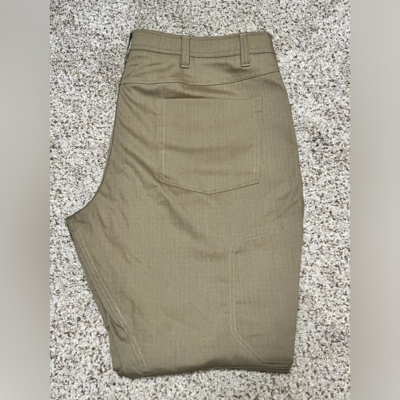 MEN’s Under Armour STORM Pants, Loose Fit, Excellent condition! - Picture 9 of 9